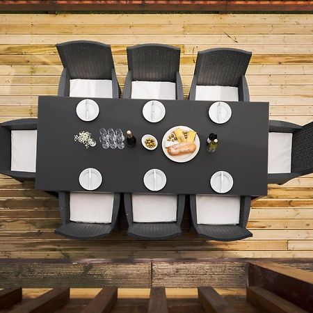 Fistral Hot Tub House For 8 On Retallack Resort Ньюки Экстерьер фото